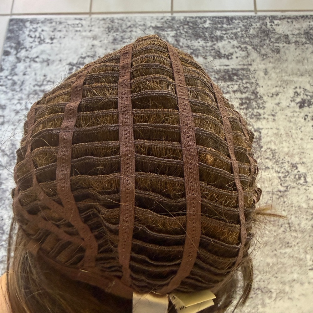 NWT Amelia Synthetic Wig Medium Golden Brown Shoulder Length Average Cap Natural - Picture 12 of 12